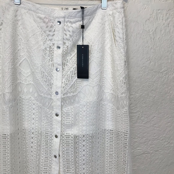 BCBG MaxAzria 12 Lace Maxi Skirt Harper Crochet - Picture 4 of 8